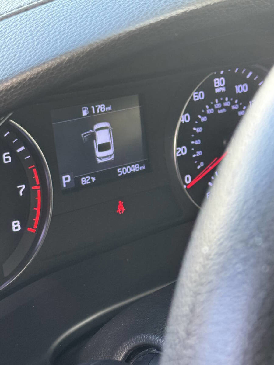 Used 2021 Kia Forte LXS image 4