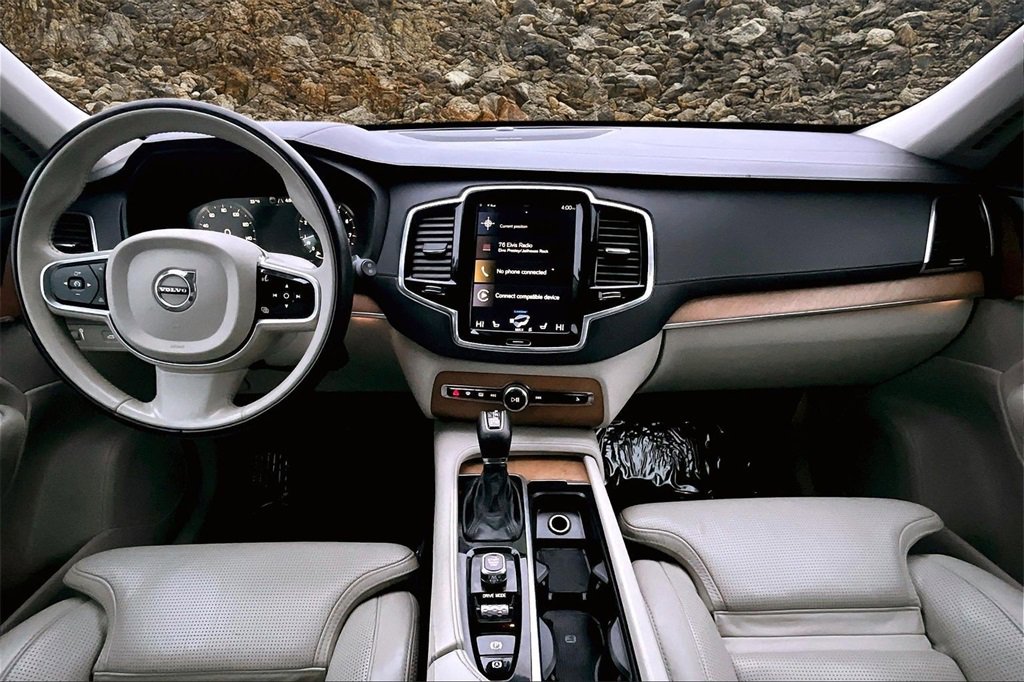 Used 2019 Volvo XC90 T6 Inscription w/ Protection Package image 13