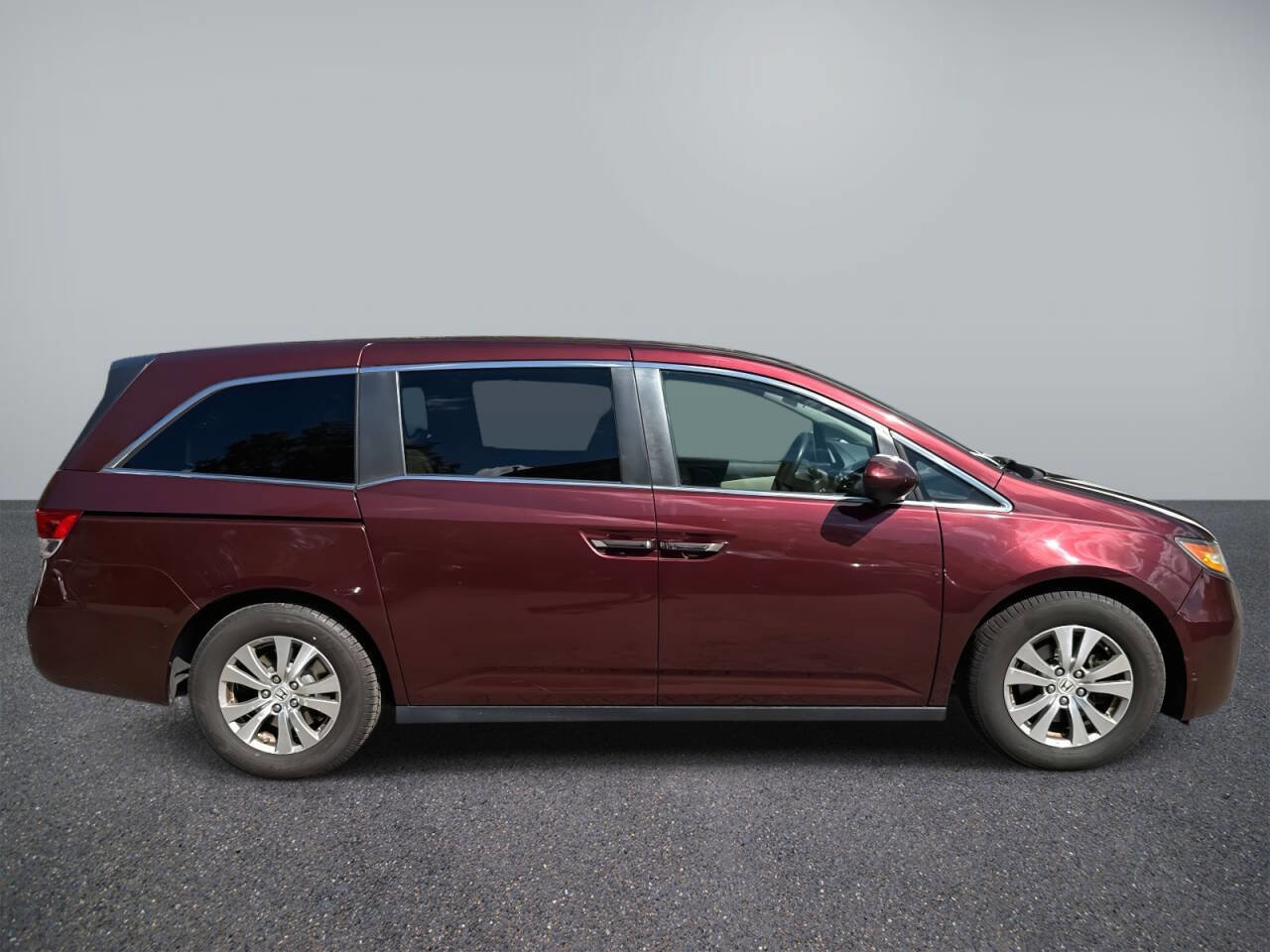 Used 2016 Honda Odyssey SE image 4