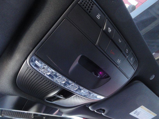 Used 2022 Mercedes-Benz GLC 300 4MATIC w/ AMG Line image 22