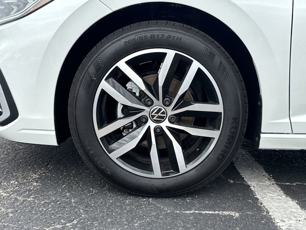 New 2026 Volkswagen Jetta SE FWD image 9