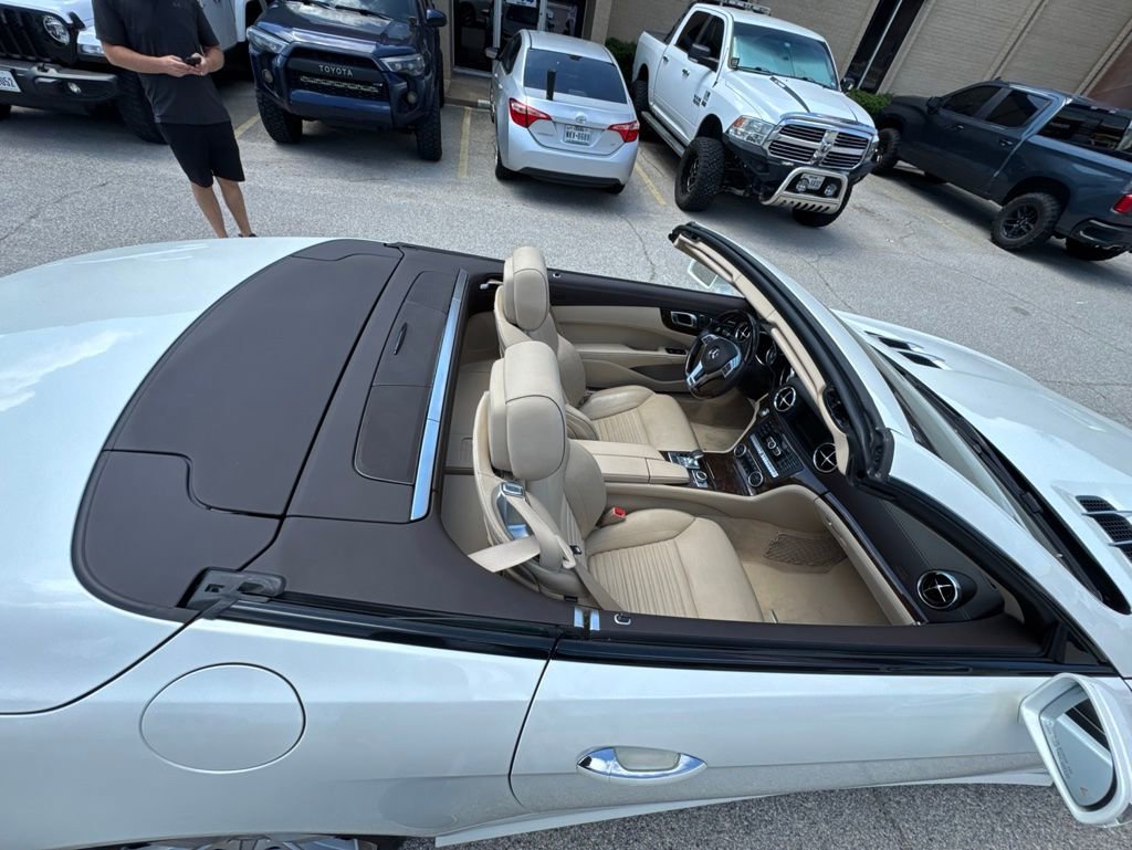 Used 2013 Mercedes-Benz SL 550 image 22