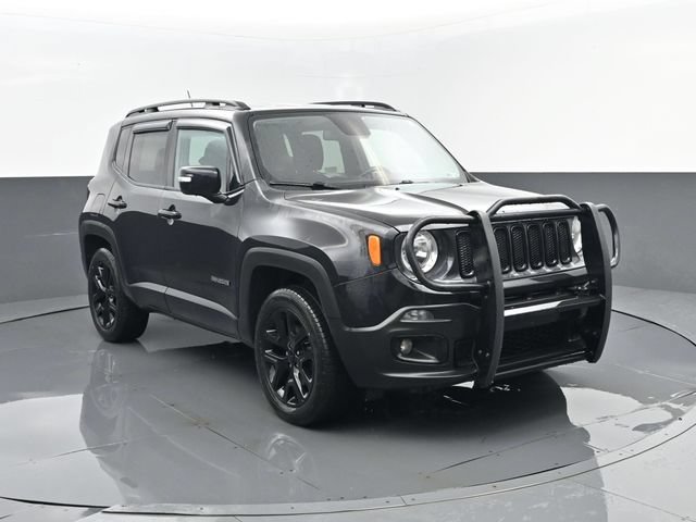 Used 2016 Jeep Renegade Latitude AWD/4WD image 3