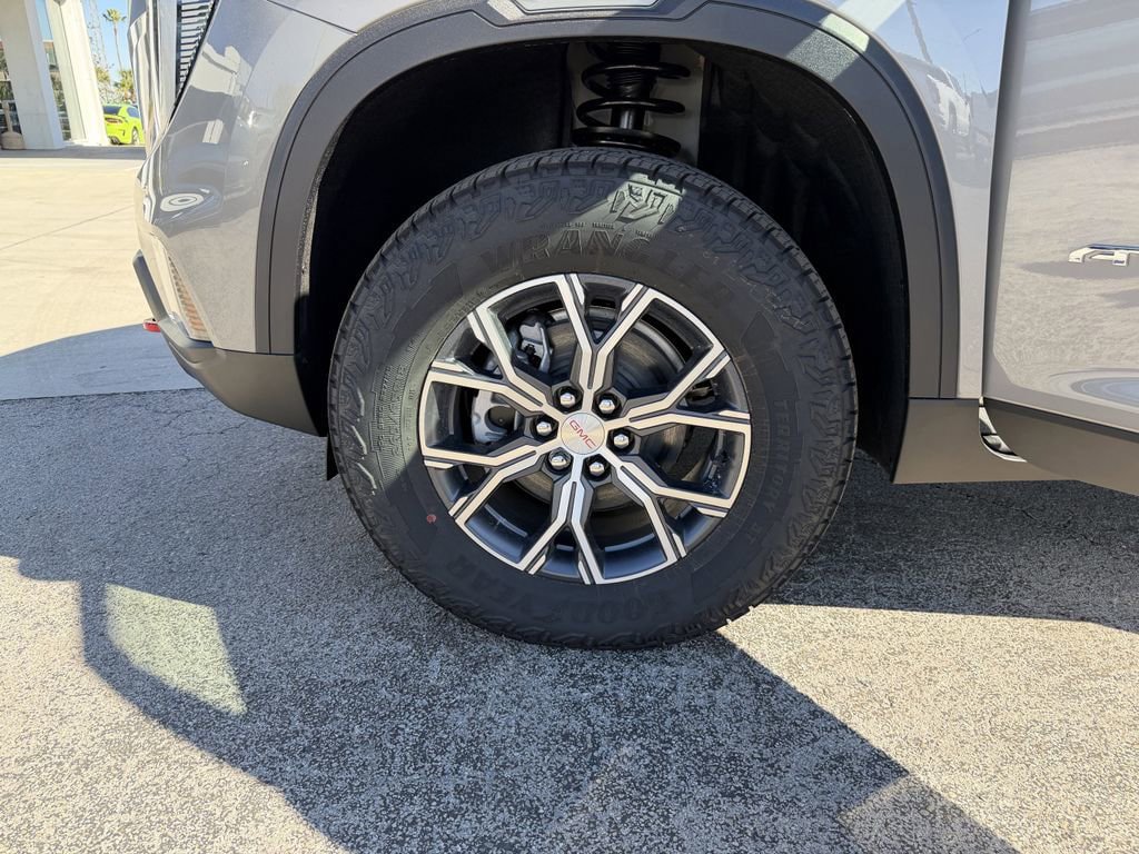 New 2026 GMC Acadia AT4 w/ Luxury Package AWD/4WD image 31