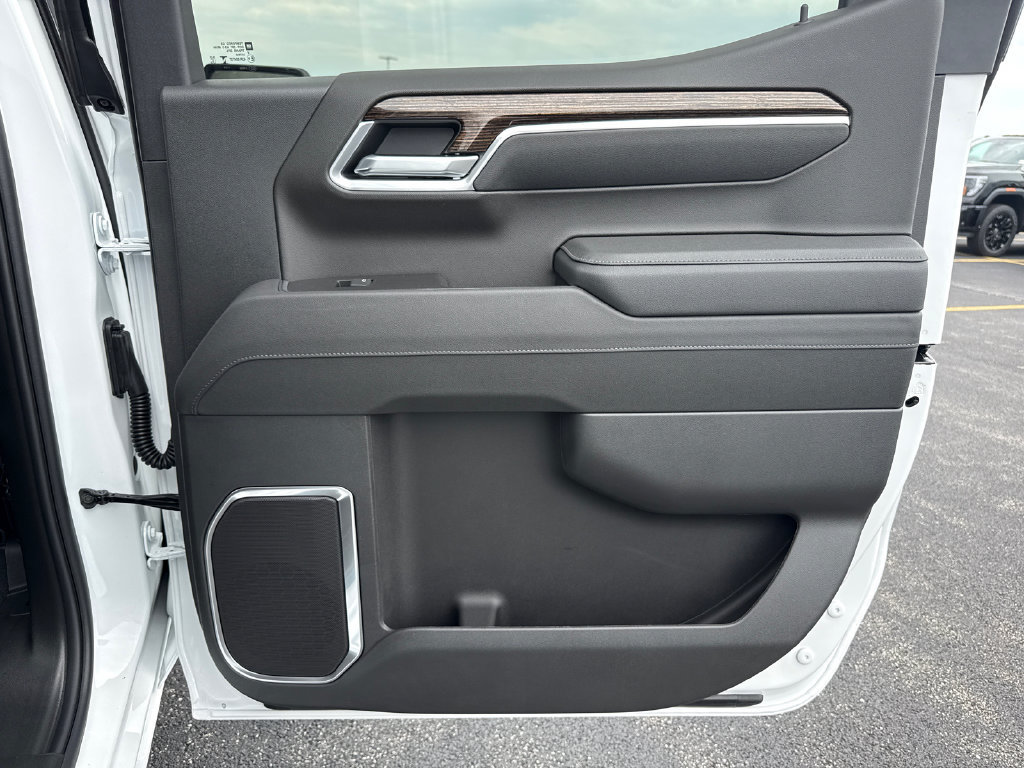 New 2026 GMC Sierra 1500 Elevation w/ Preferred Package AWD/4WD image 32