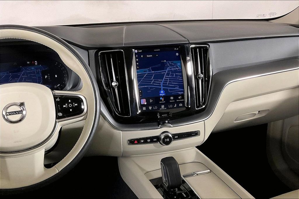 Used 2025 Volvo XC60 B5 Plus w/ Protection Package Premier image 5