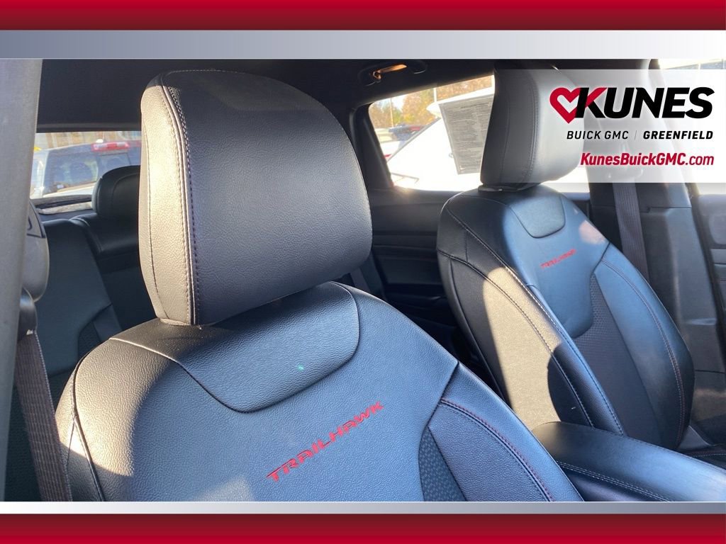 Used 2024 Jeep Compass Trailhawk image 38