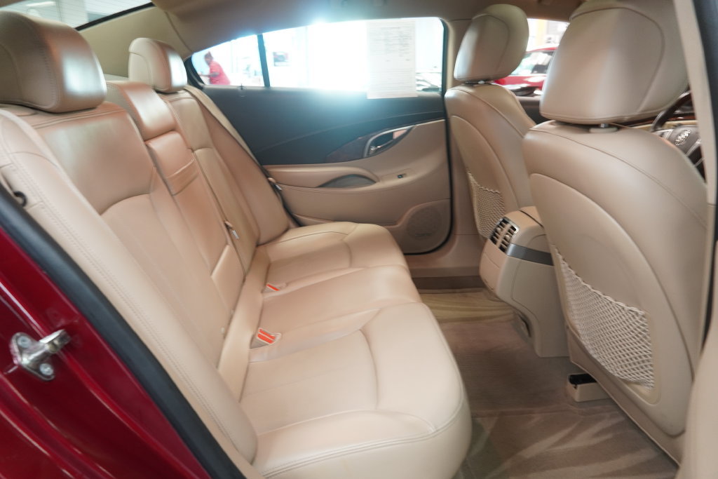 Used 2010 Buick LaCrosse CXS FWD image 33