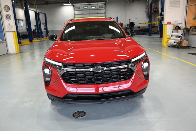 New 2026 Chevrolet Trax RS w/ Driver Confidence Package FWD image 2