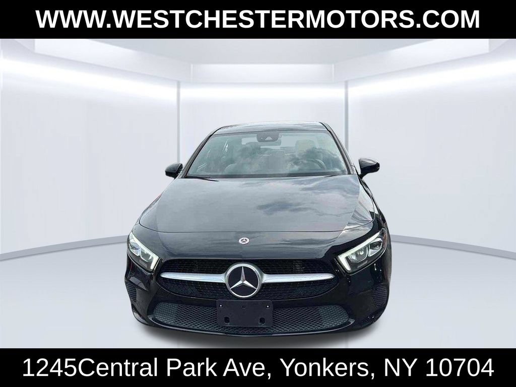 Used 2022 Mercedes-Benz A 220 4MATIC w/ Premium Package Lite image 2
