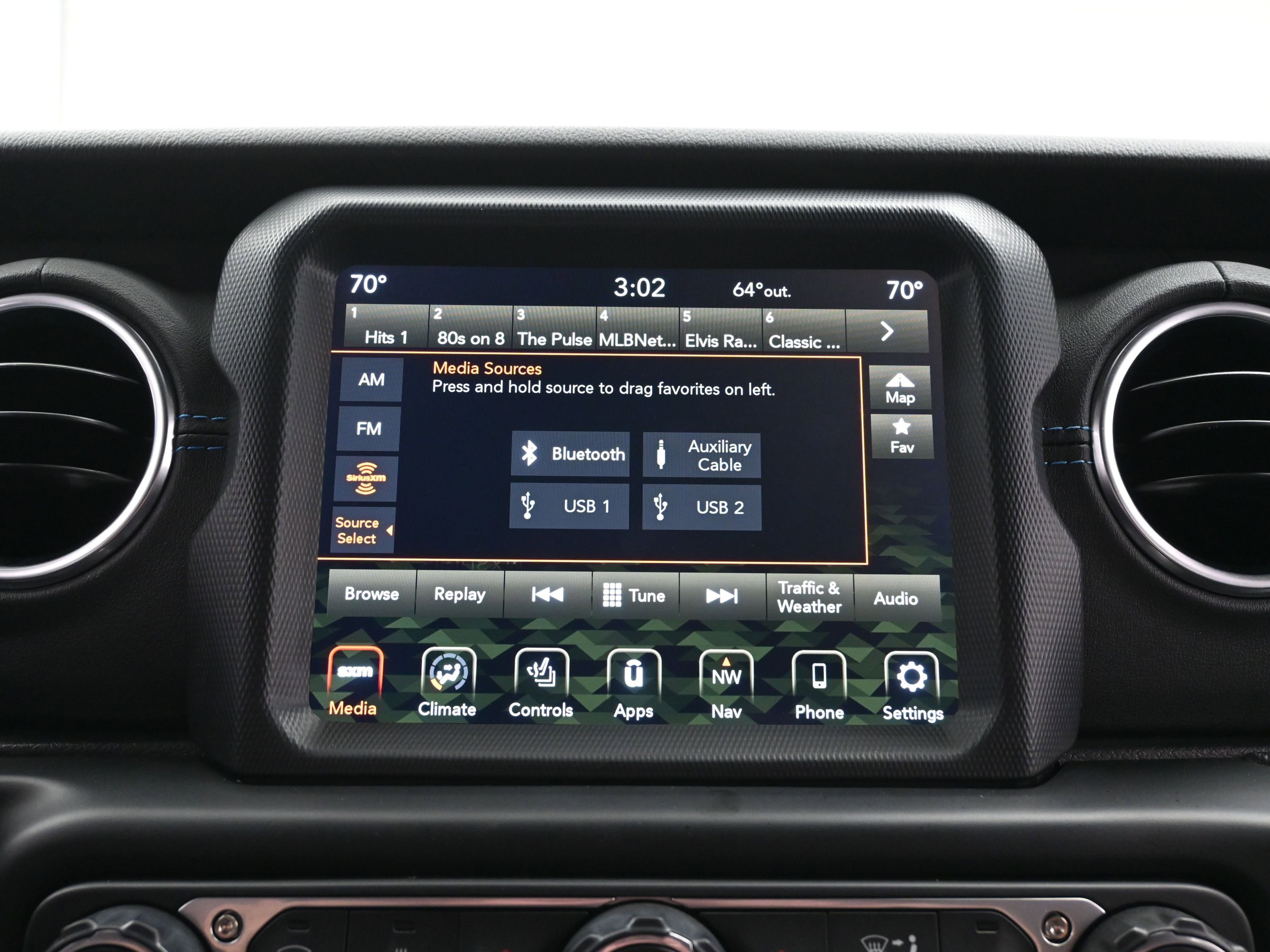 Used 2022 Jeep Wrangler Unlimited Rubicon 4xe w/ Cold Weather Group image 28