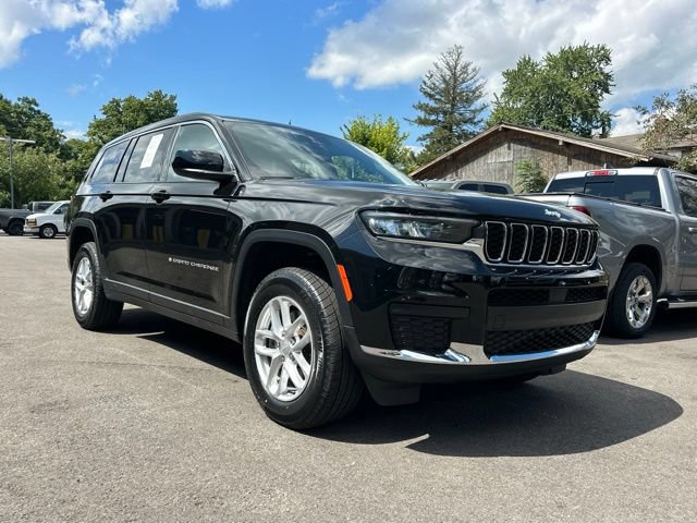 Used 2024 Jeep Grand Cherokee L Laredo AWD/4WD image 20