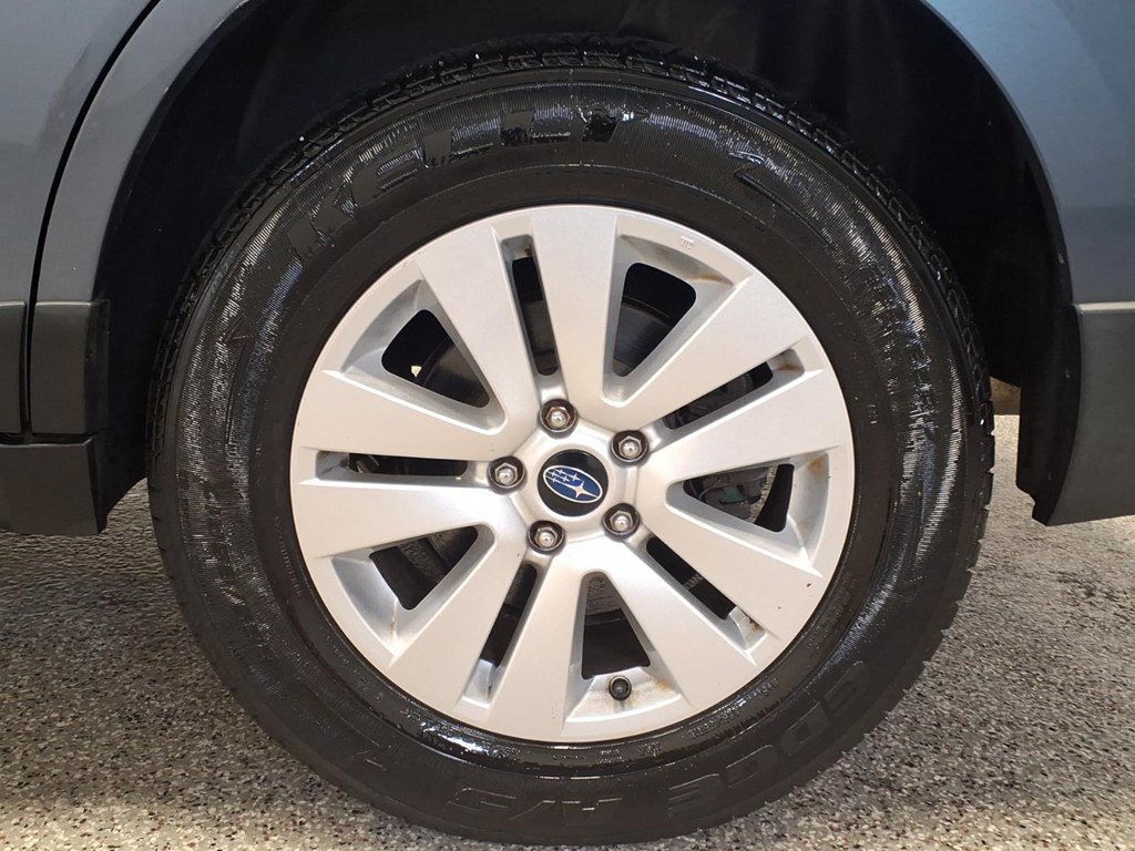 Used 2016 Subaru Outback 2.5i Premium AWD/4WD image 7