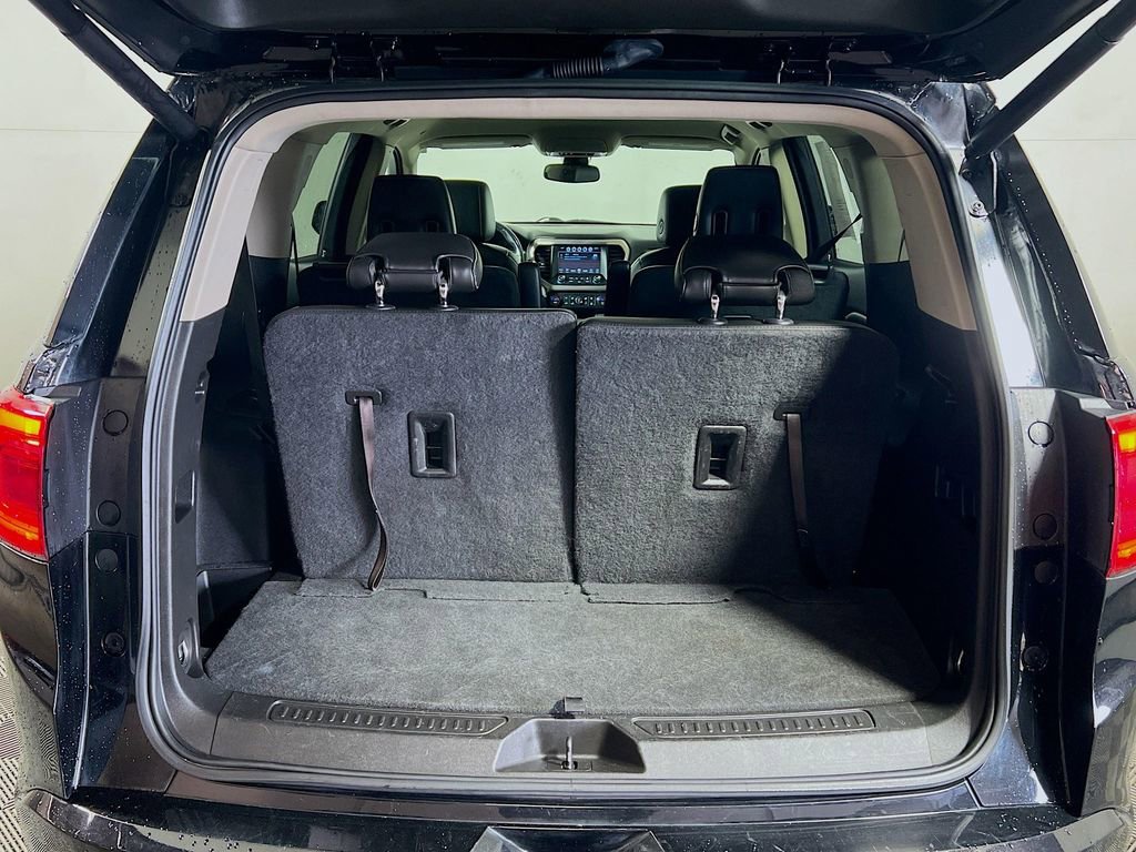 Used 2019 GMC Acadia Denali AWD/4WD image 23