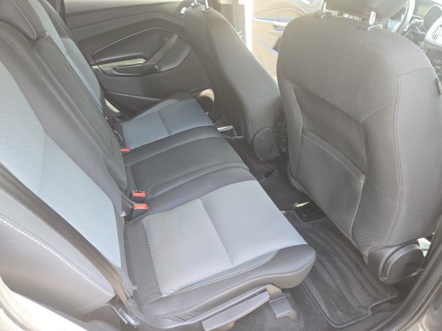 Used 2019 Ford Escape SE FWD image 18