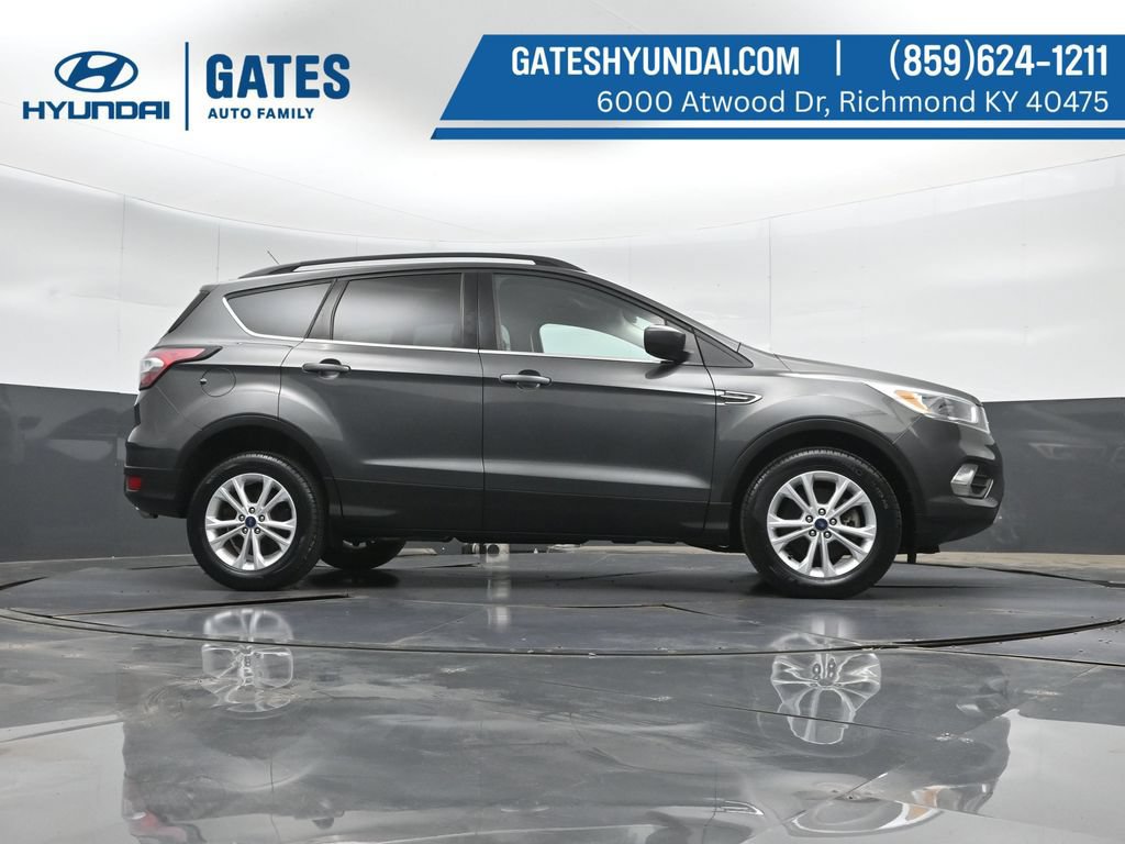 Used 2018 Ford Escape SE AWD/4WD image 37