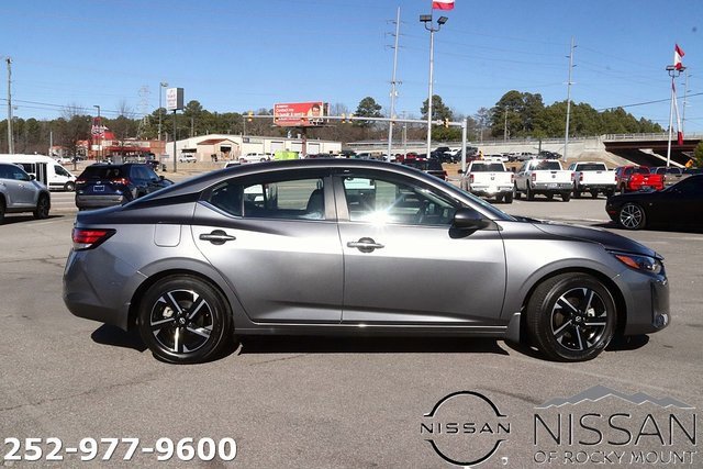 Used 2024 Nissan Sentra SV image 4