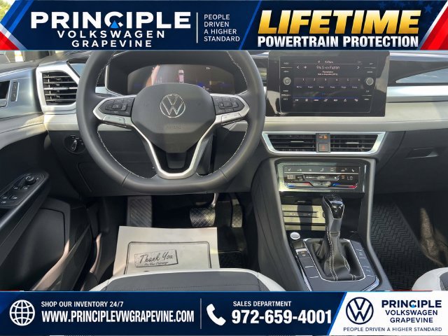 New 2027 Volkswagen Taos SE FWD image 25