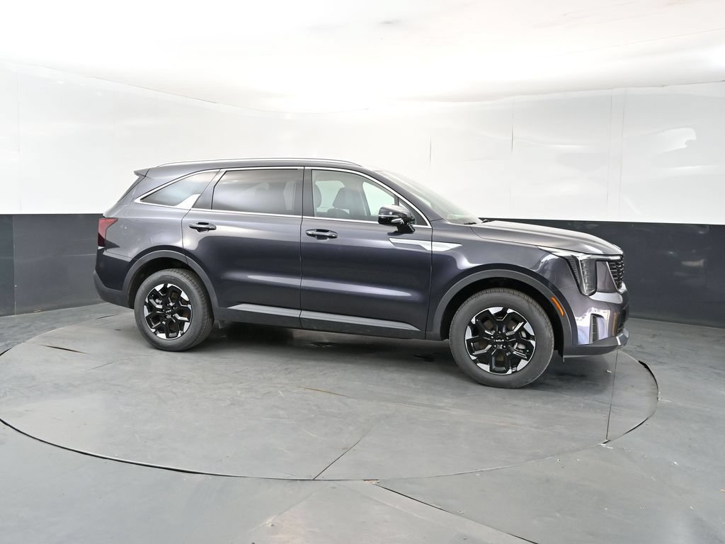 New 2026 Kia Sorento S AWD/4WD image 3