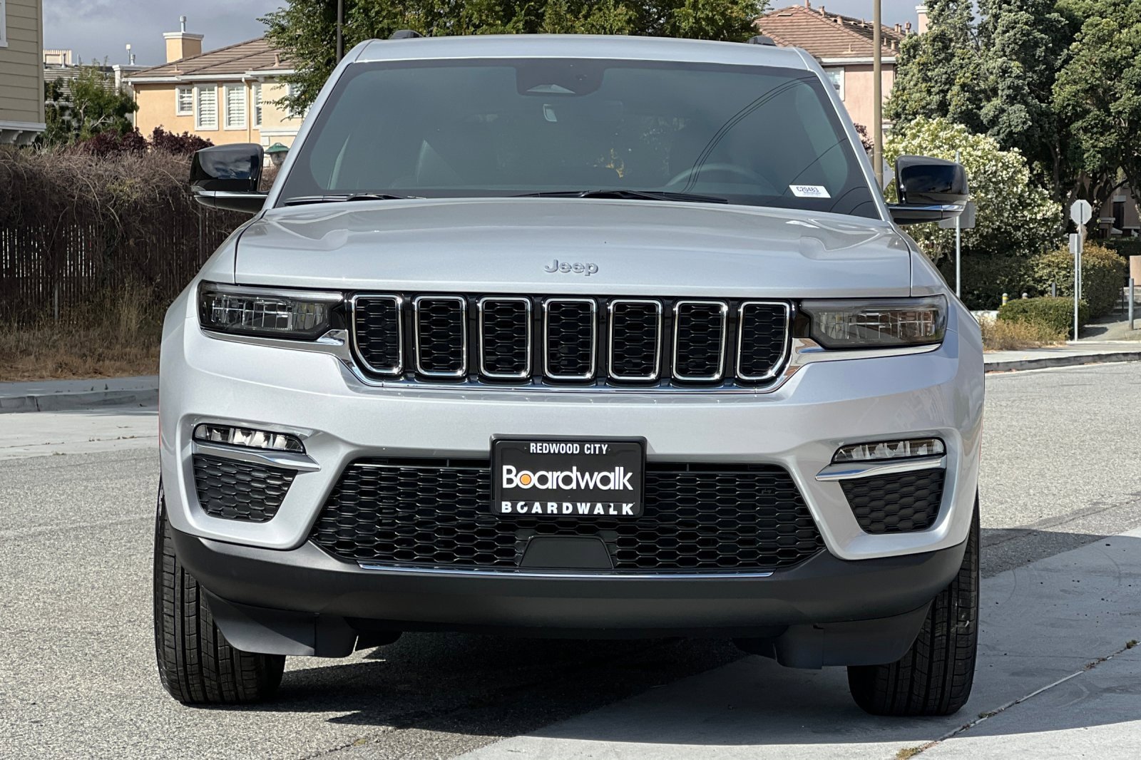 New 2025 Jeep Grand Cherokee Limited image 9