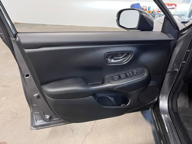 Used 2023 Honda HR-V LX image 23