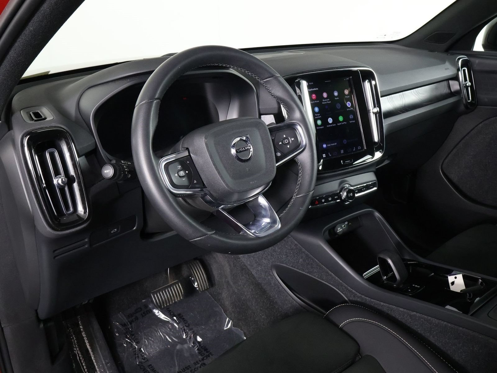 Used 2023 Volvo XC60 T8 Plus AWD/4WD image 14
