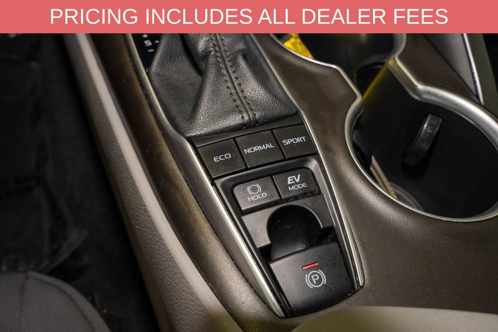Used 2023 Toyota Camry LE FWD image 15