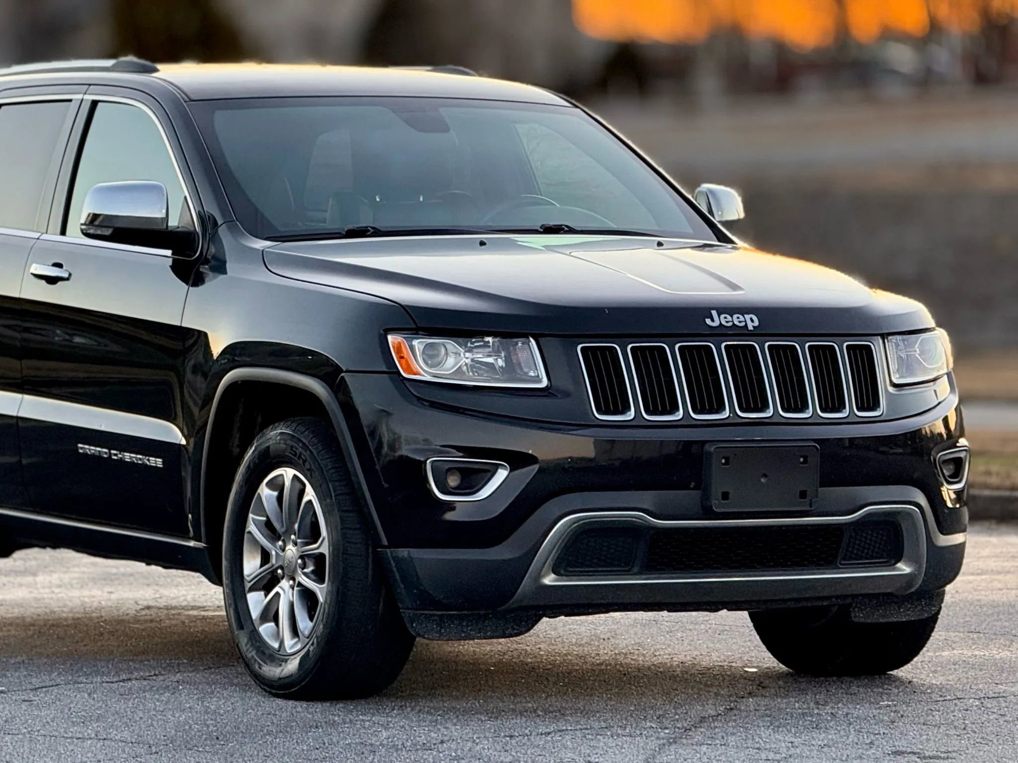 Used 2015 Jeep Grand Cherokee Limited image 15