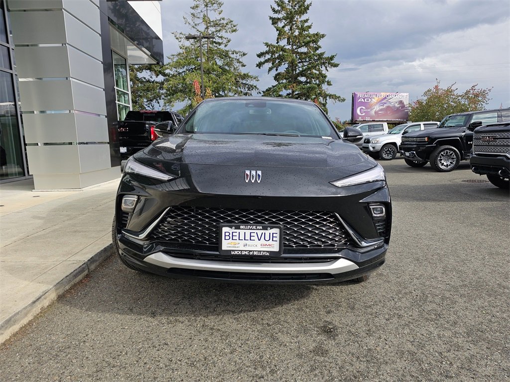 Used 2025 Buick Envista Avenir image 2