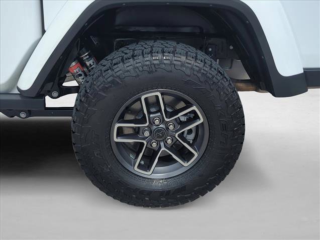 Used 2026 Jeep Gladiator Mojave AWD/4WD image 23