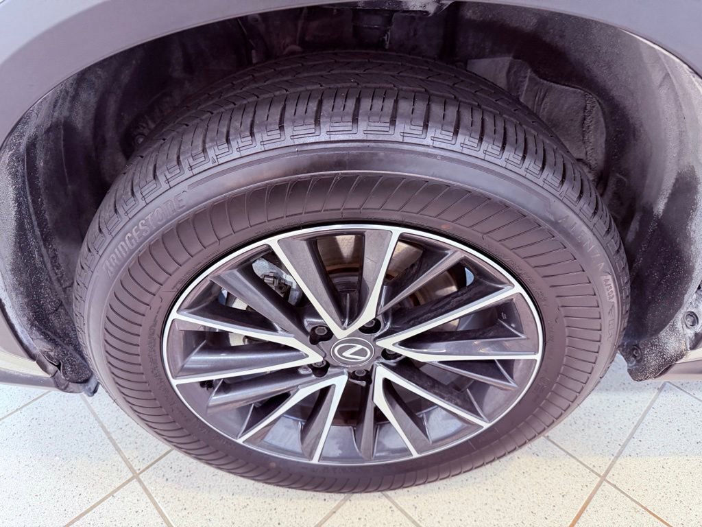 Used 2025 Lexus NX 250 FWD w/ Accessory Package (Z2) image 16