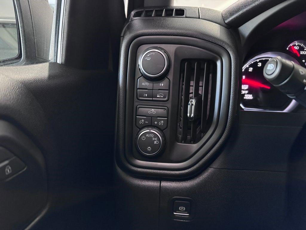 Certified 2023 Chevrolet Silverado 1500 Custom w/ LPO, Dark Essentials Package AWD/4WD image 19