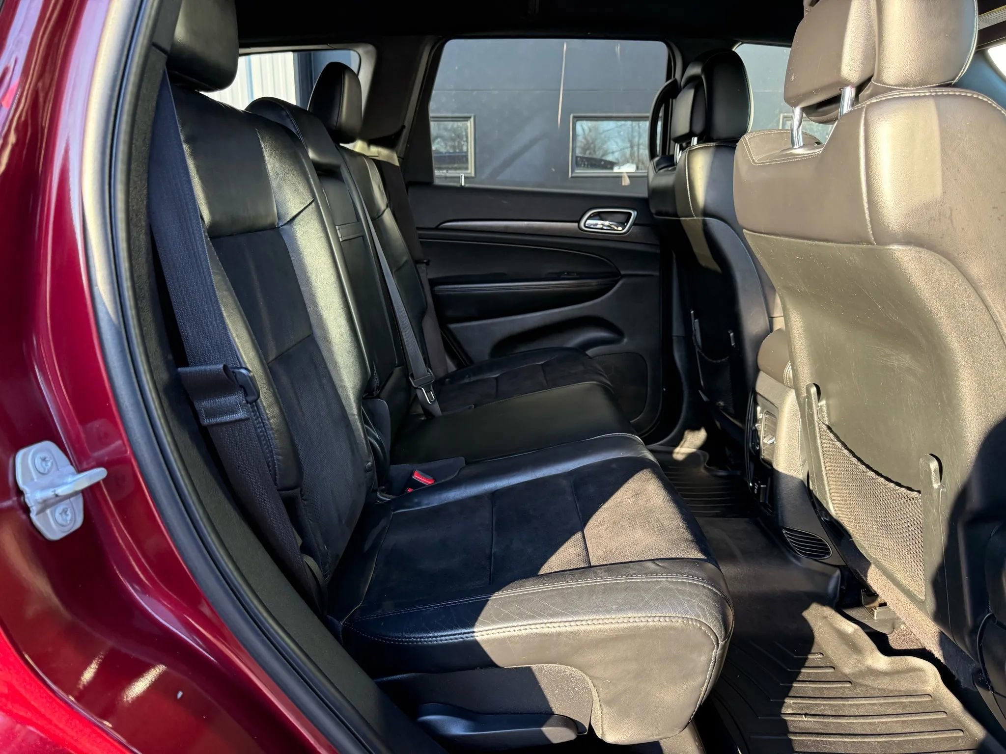 Used 2018 Jeep Grand Cherokee Altitude image 11