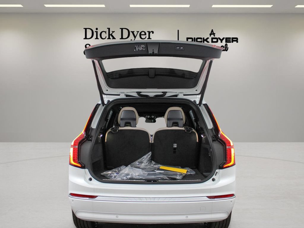New 2026 Volvo XC90 B6 Plus AWD/4WD image 11
