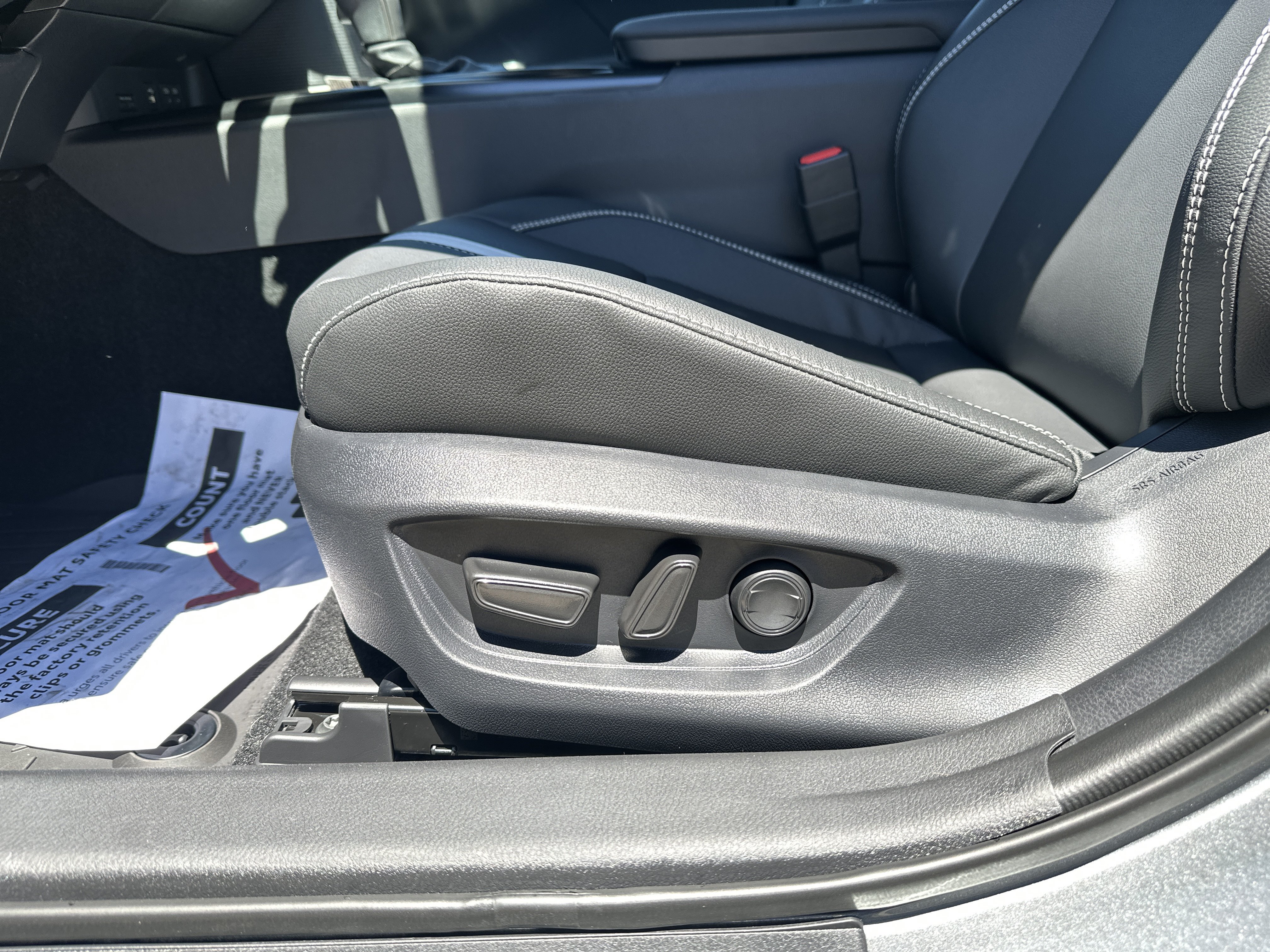 New 2026 Toyota Camry SE w/ Convenience Package FWD image 12