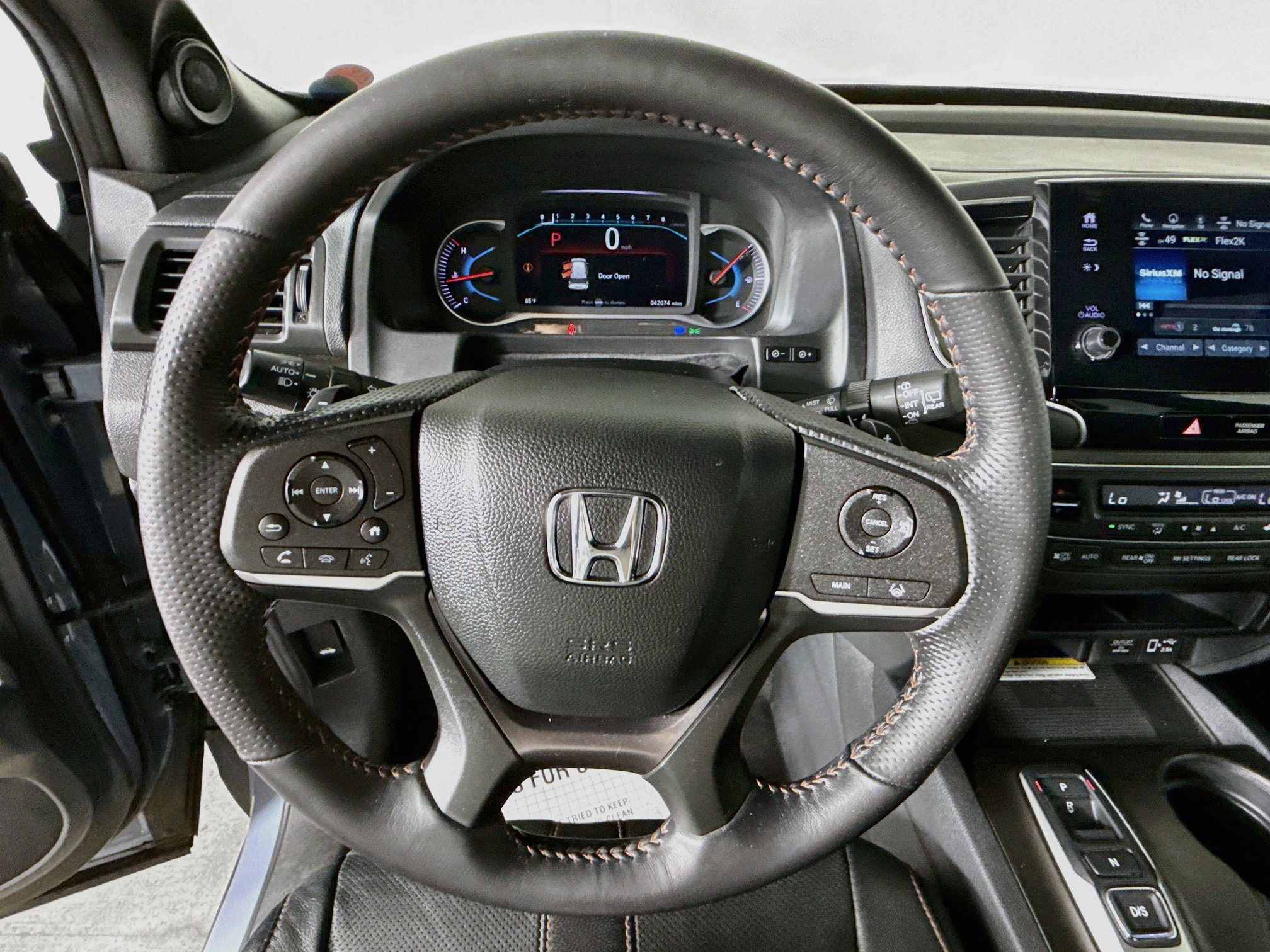Certified 2022 Honda Pilot TrailSport image 11