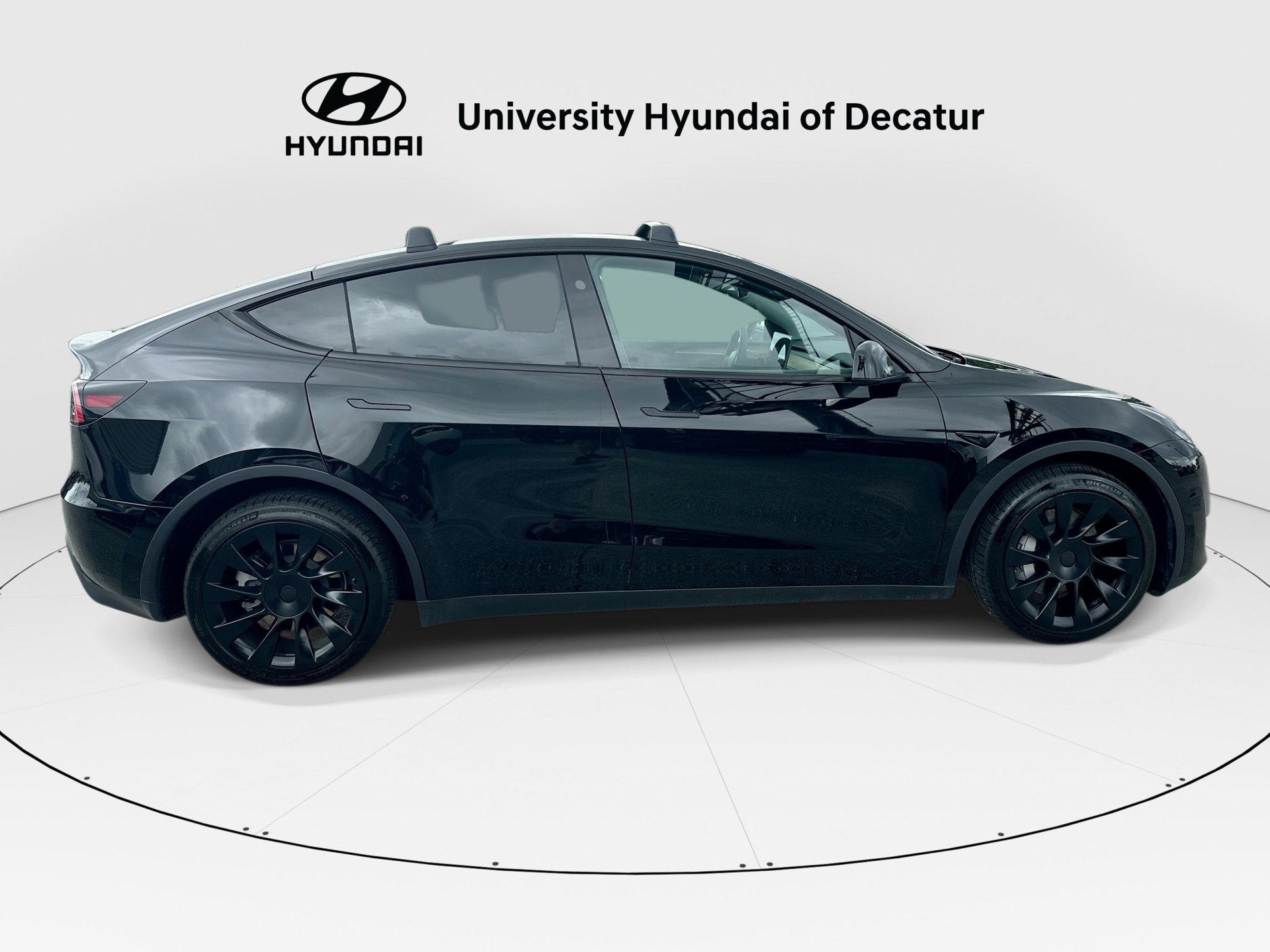 Used 2025 Tesla Model Y Long Range AWD/4WD image 9