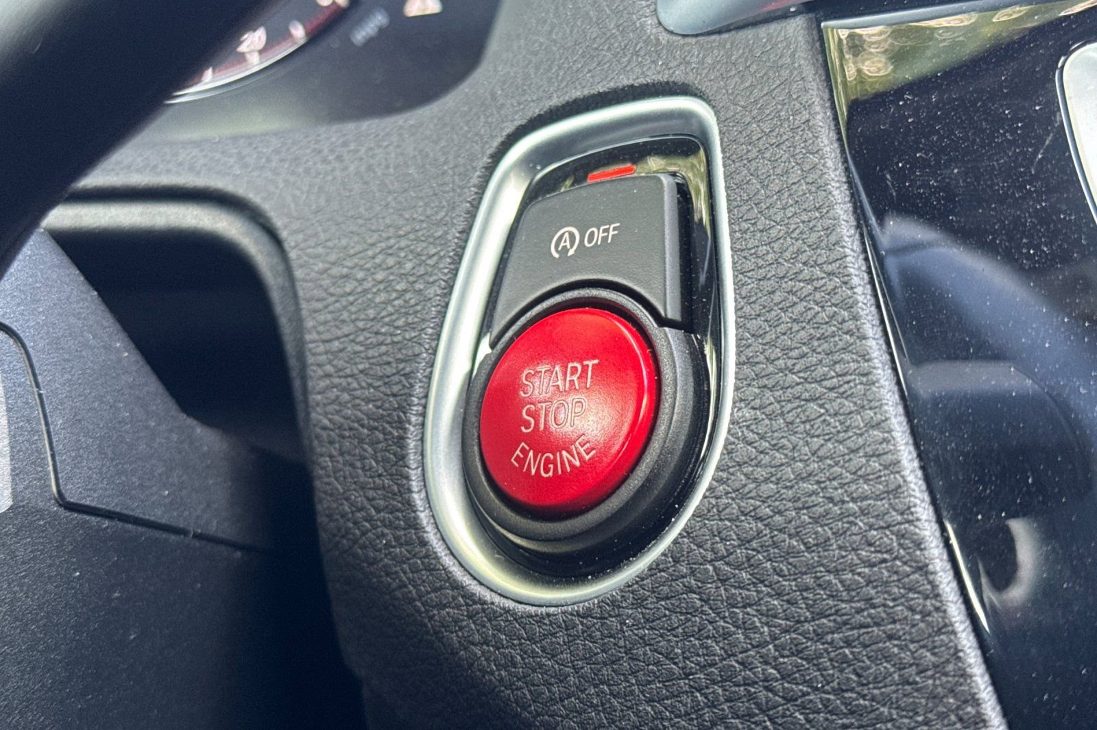 Used 2021 BMW M2 Competition w/ Executive Package RWD image 21