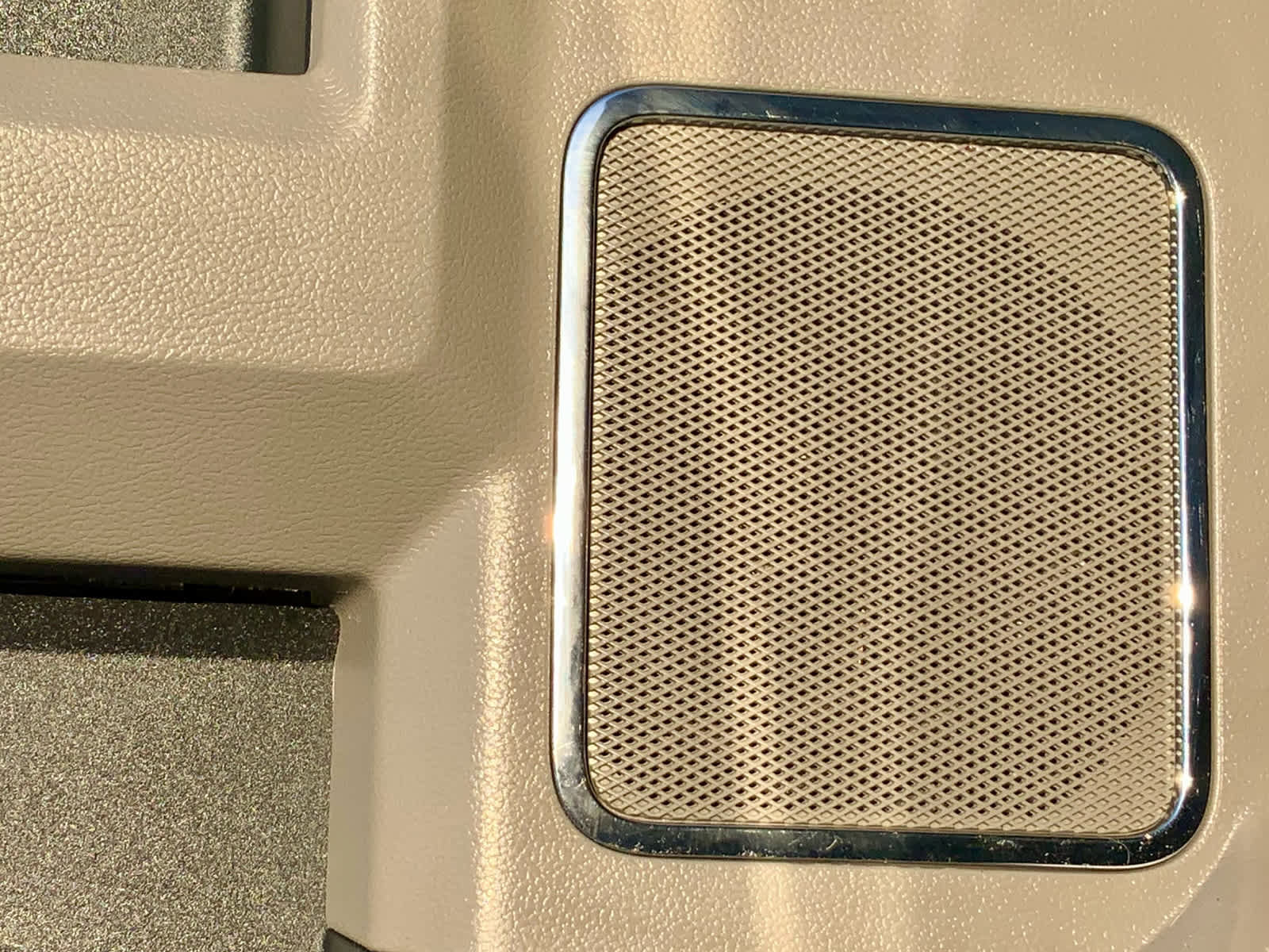 Used 2019 Ford F150 Lariat w/ Equipment Group 502A Luxury image 54