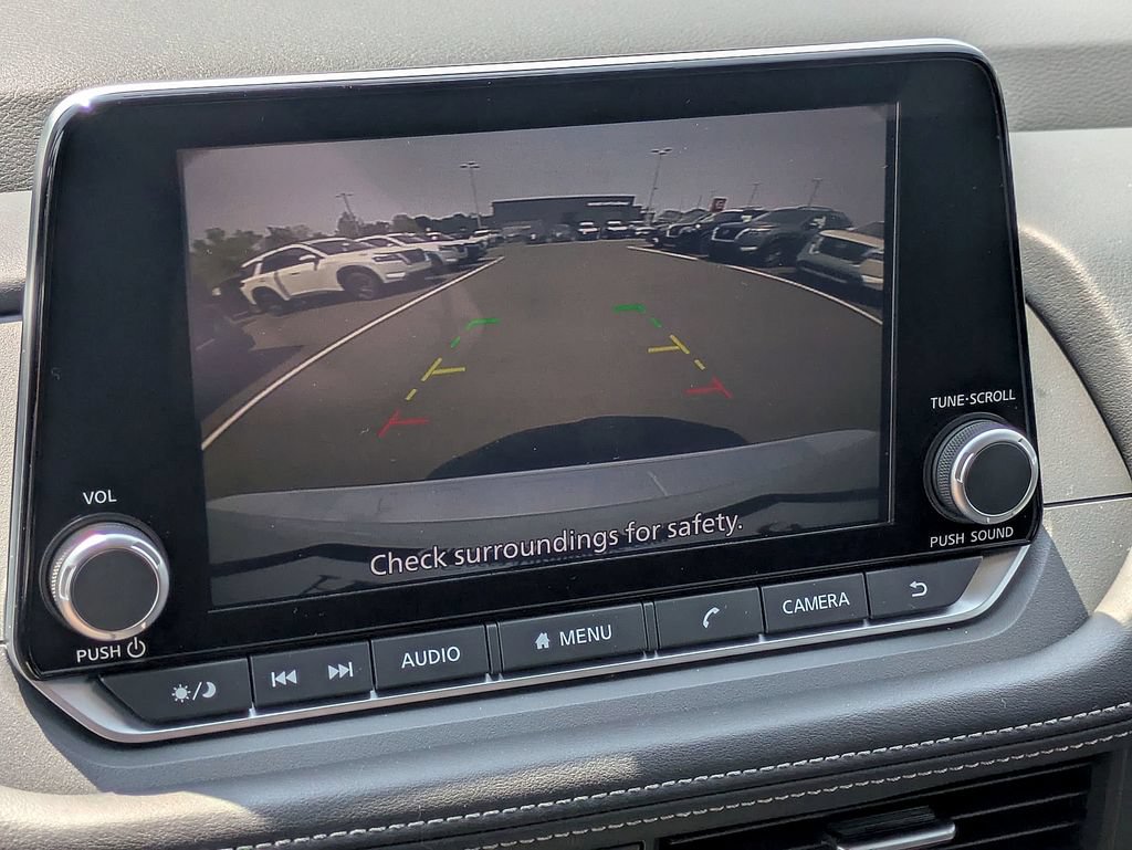 New 2025 Nissan Rogue SV AWD/4WD image 10