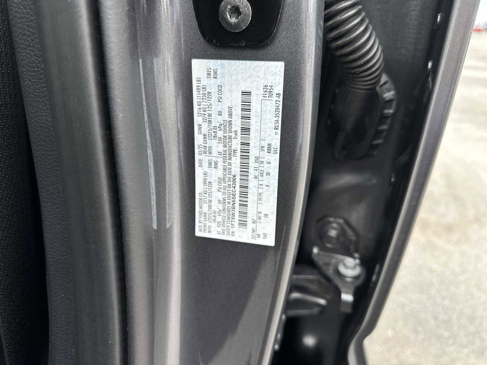 Used 2025 Ford F350 Lariat image 36