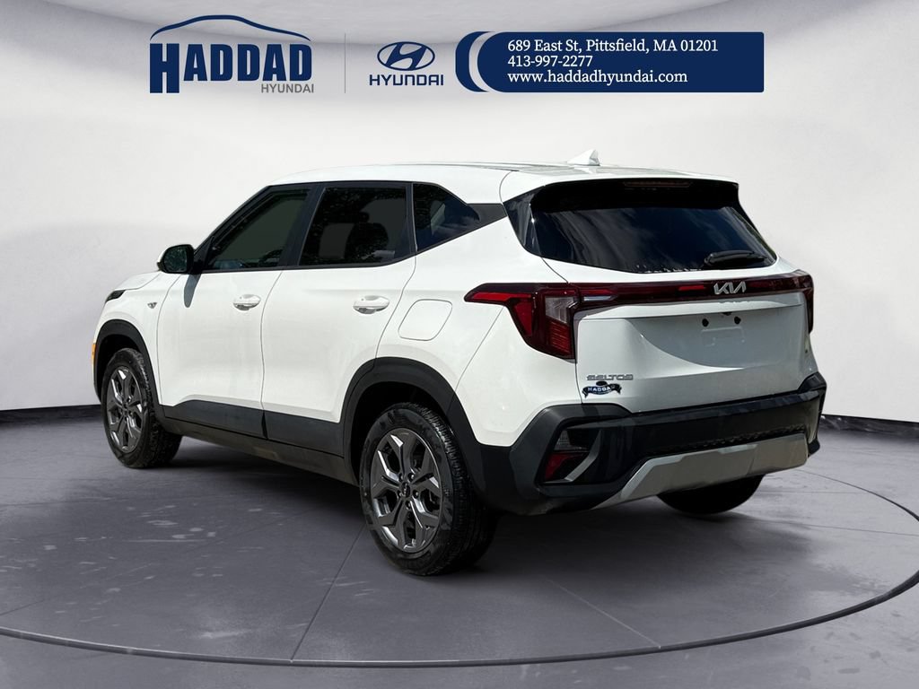 Used 2025 Kia Seltos LX AWD/4WD image 3