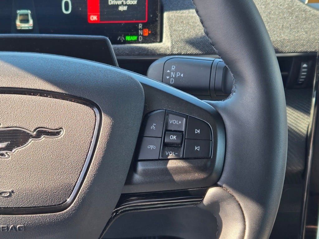 Certified 2025 Ford Mustang Mach-E Premium image 31