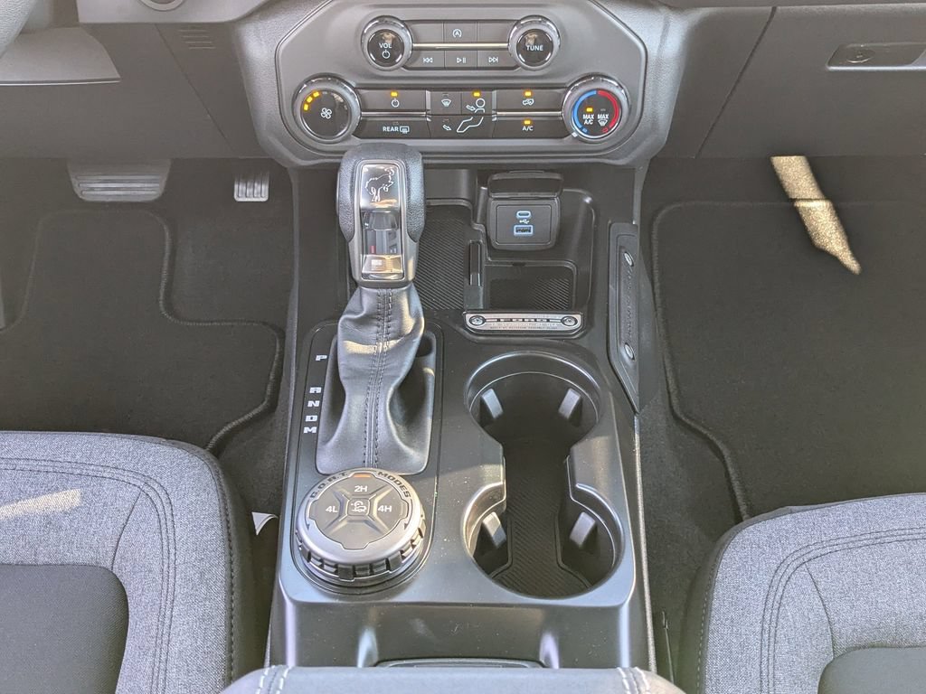 New 2025 Ford Bronco 4-Door AWD/4WD image 18