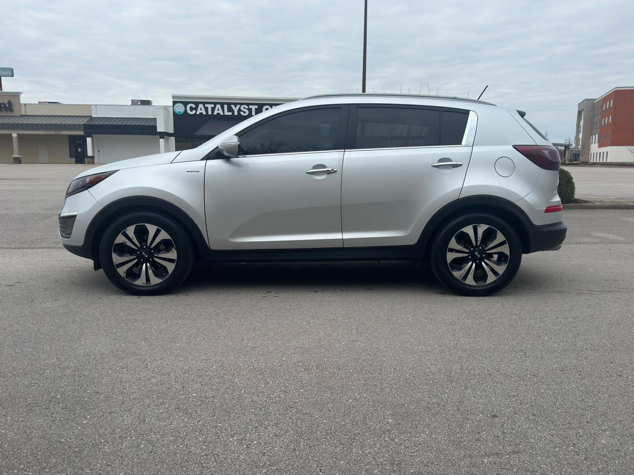 Used 2013 Kia Sportage SX w/ SX Premium Pkg AWD/4WD image 2