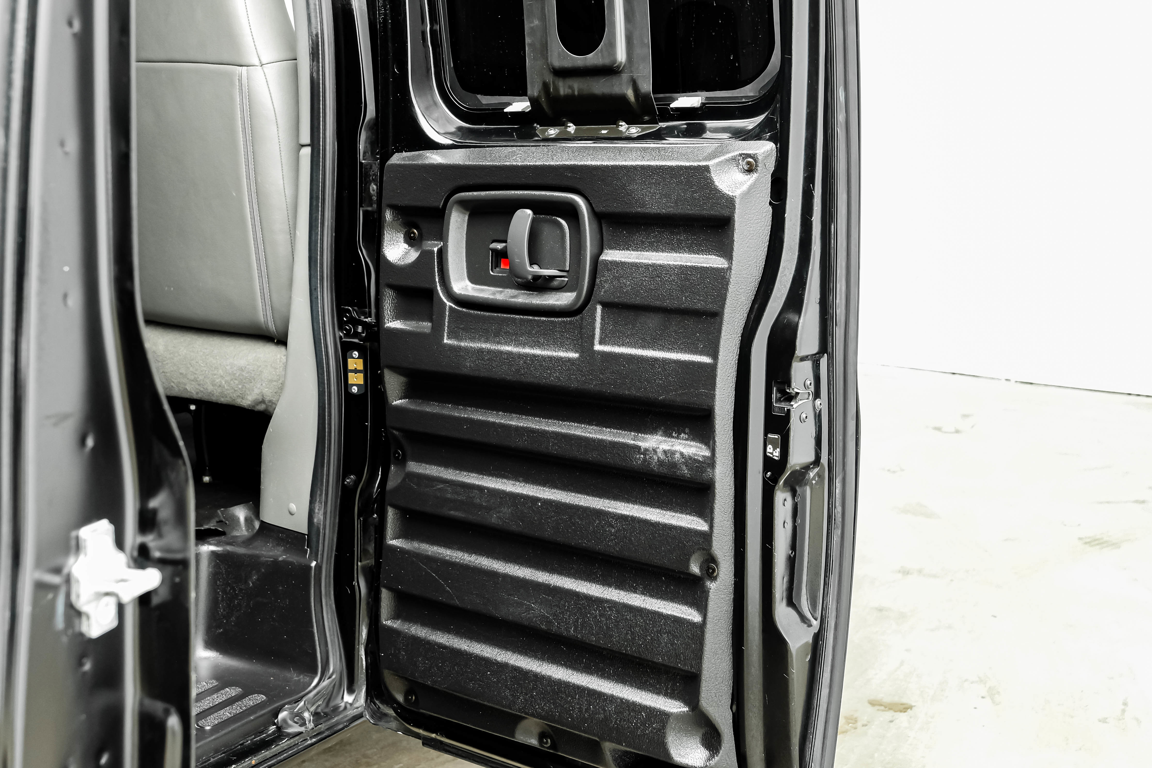 Used 2019 Chevrolet Express 2500 w/ Driver Convenience Package image 24