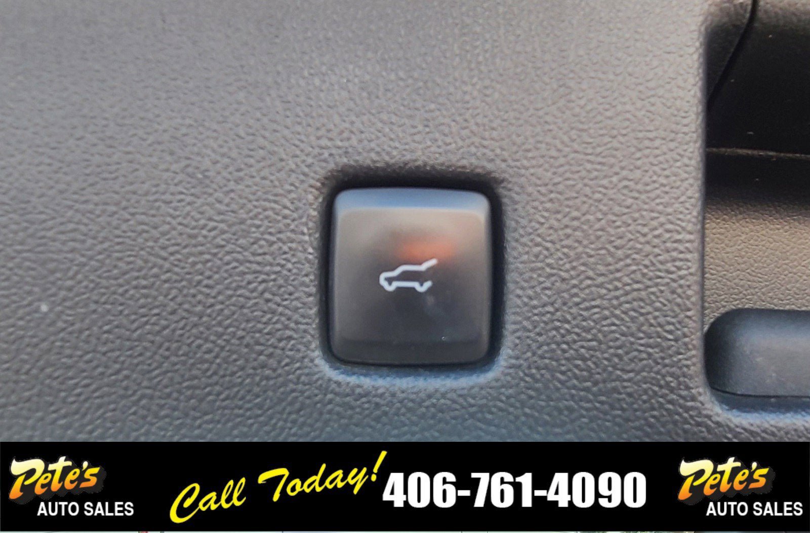 Used 2021 Ford Escape Titanium AWD/4WD image 10