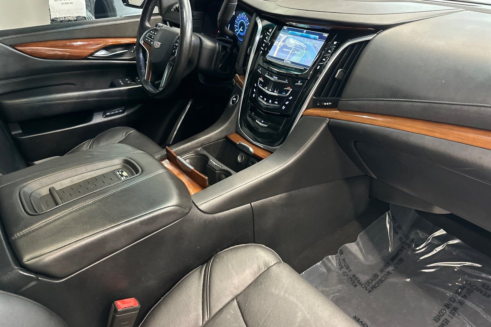 Used 2016 Cadillac Escalade Premium RWD image 20