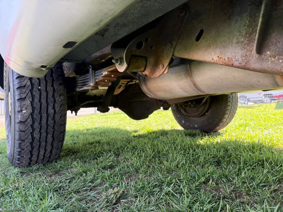 Used 2000 Chevrolet Silverado 2500 2WD Regular Cab image 28