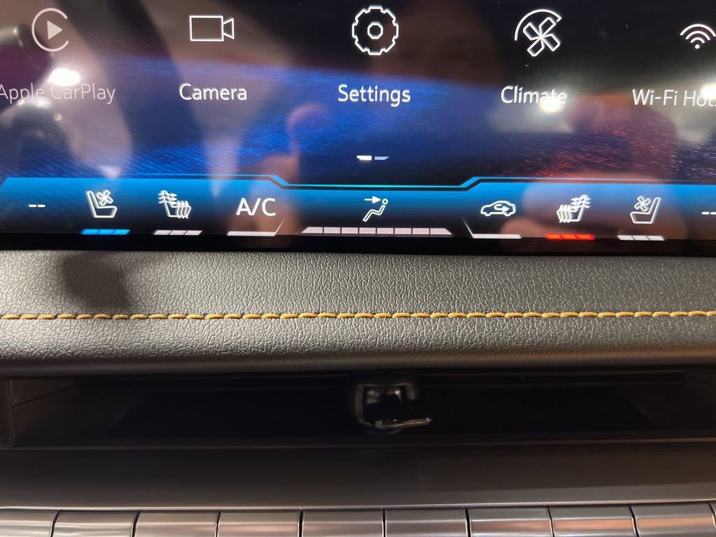 New 2026 Chevrolet Corvette Stingray w/ Battery Protection Package image 25